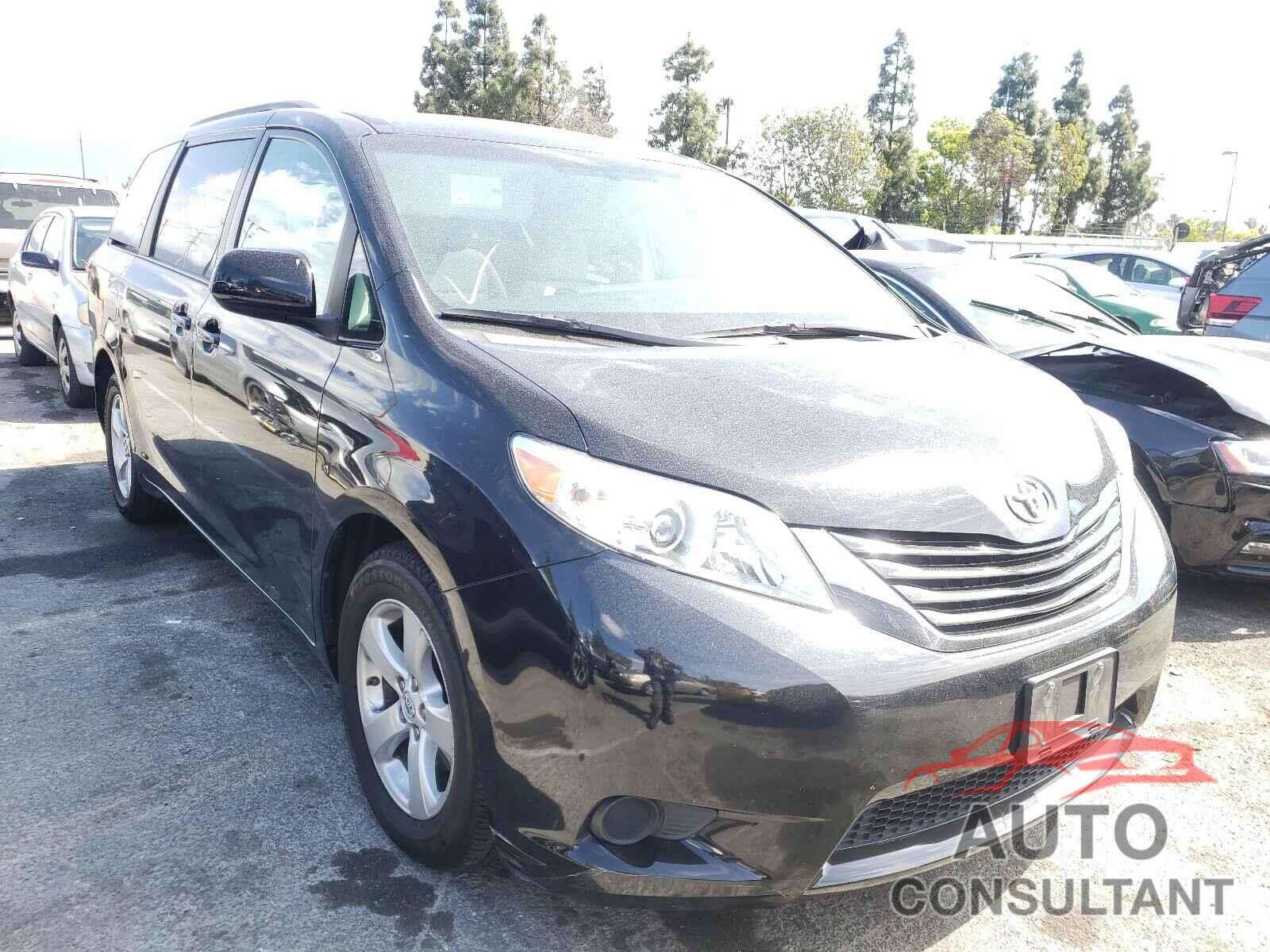 TOYOTA SIENNA 2017 - 5TDKZ3DC7HS861009