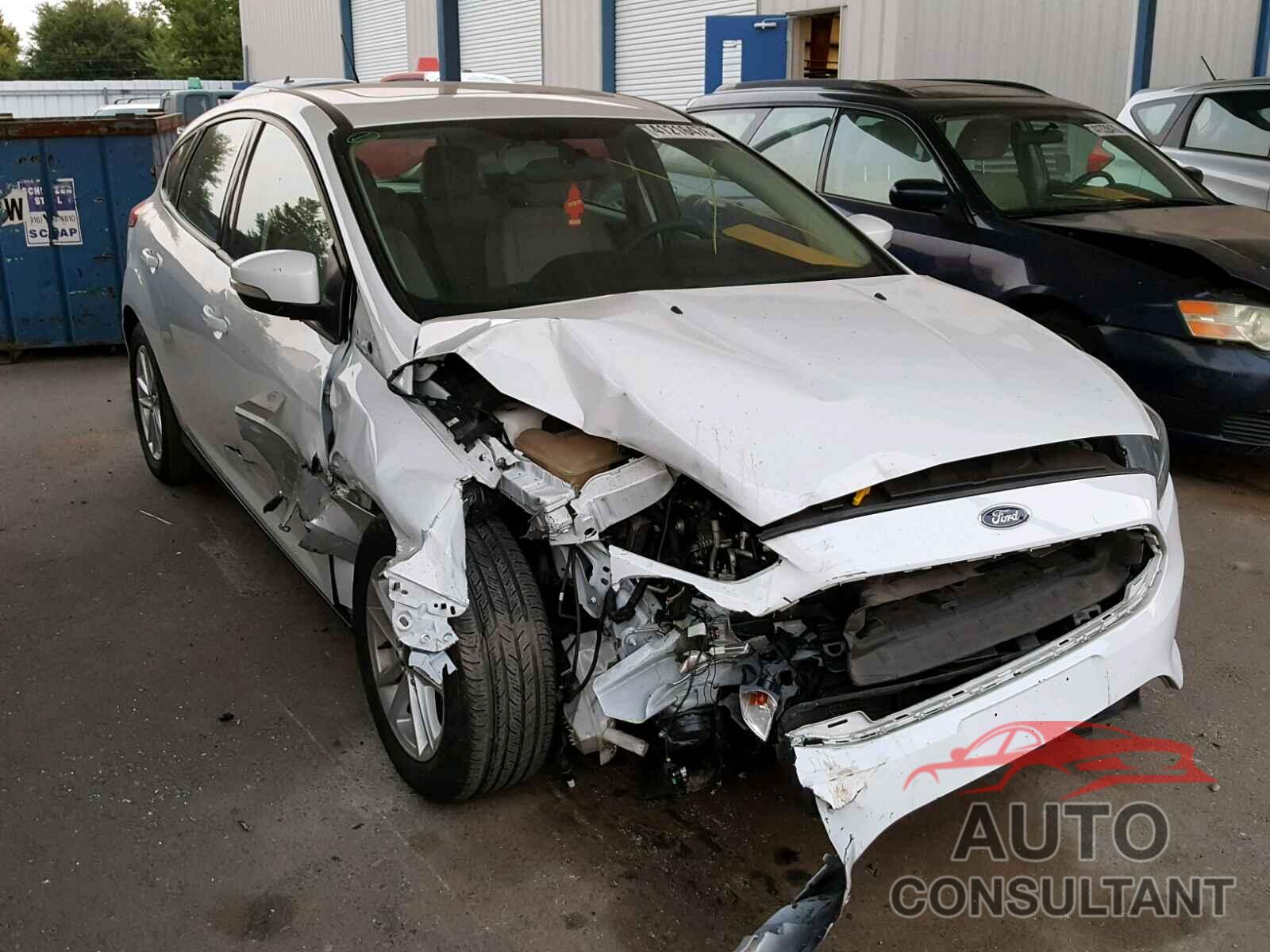 FORD FOCUS 2016 - 1FADP3K26GL263993