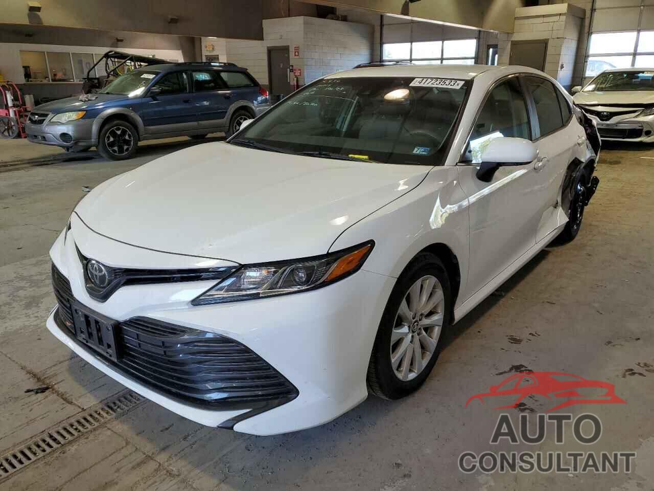 TOYOTA CAMRY 2018 - 4T1B11HKXJU517118