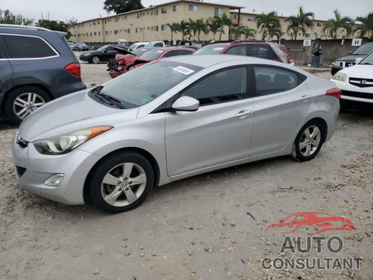 HYUNDAI ELANTRA 2013 - KMHDH4AE6DU604030
