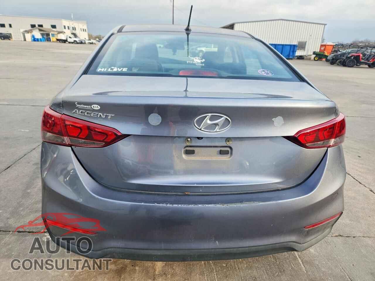 HYUNDAI ACCENT 2018 - 3KPC24A36JE015053