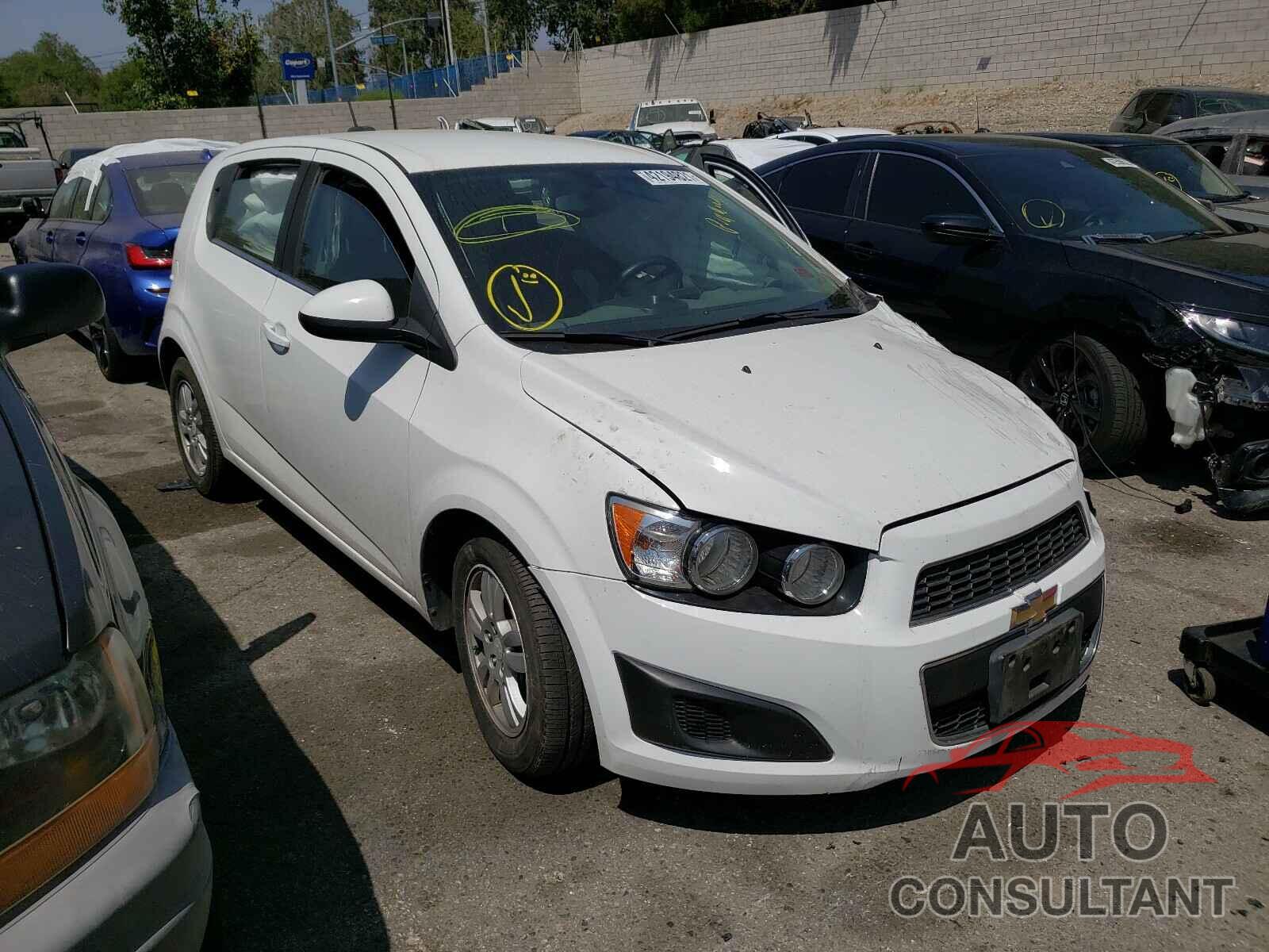 CHEVROLET SONIC 2016 - 1G1JC6SH8G4102319
