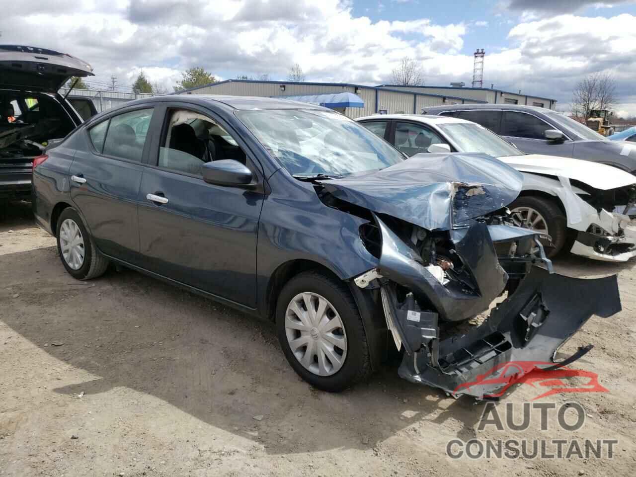 NISSAN VERSA 2017 - 3N1CN7AP7HL872955