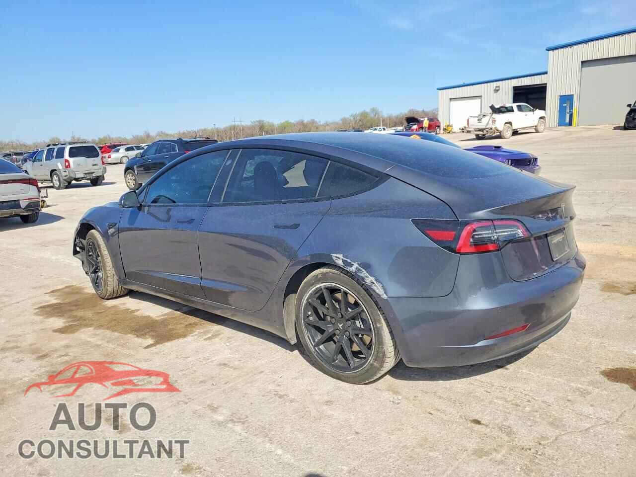 TESLA MODEL 3 2021 - 5YJ3E1EB2MF979686