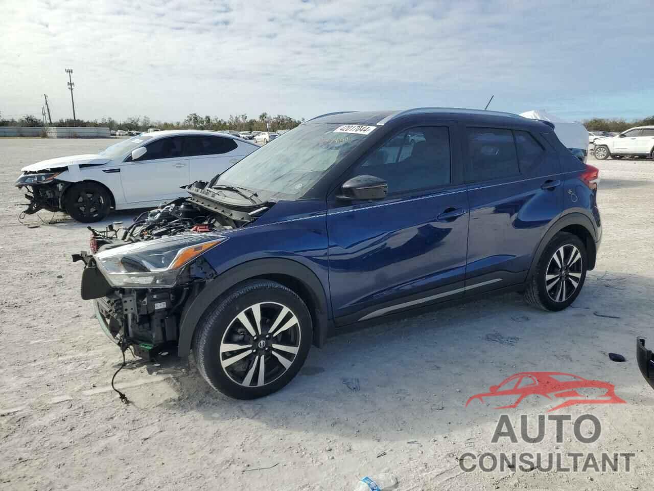 NISSAN KICKS 2019 - 3N1CP5CU1KL523623