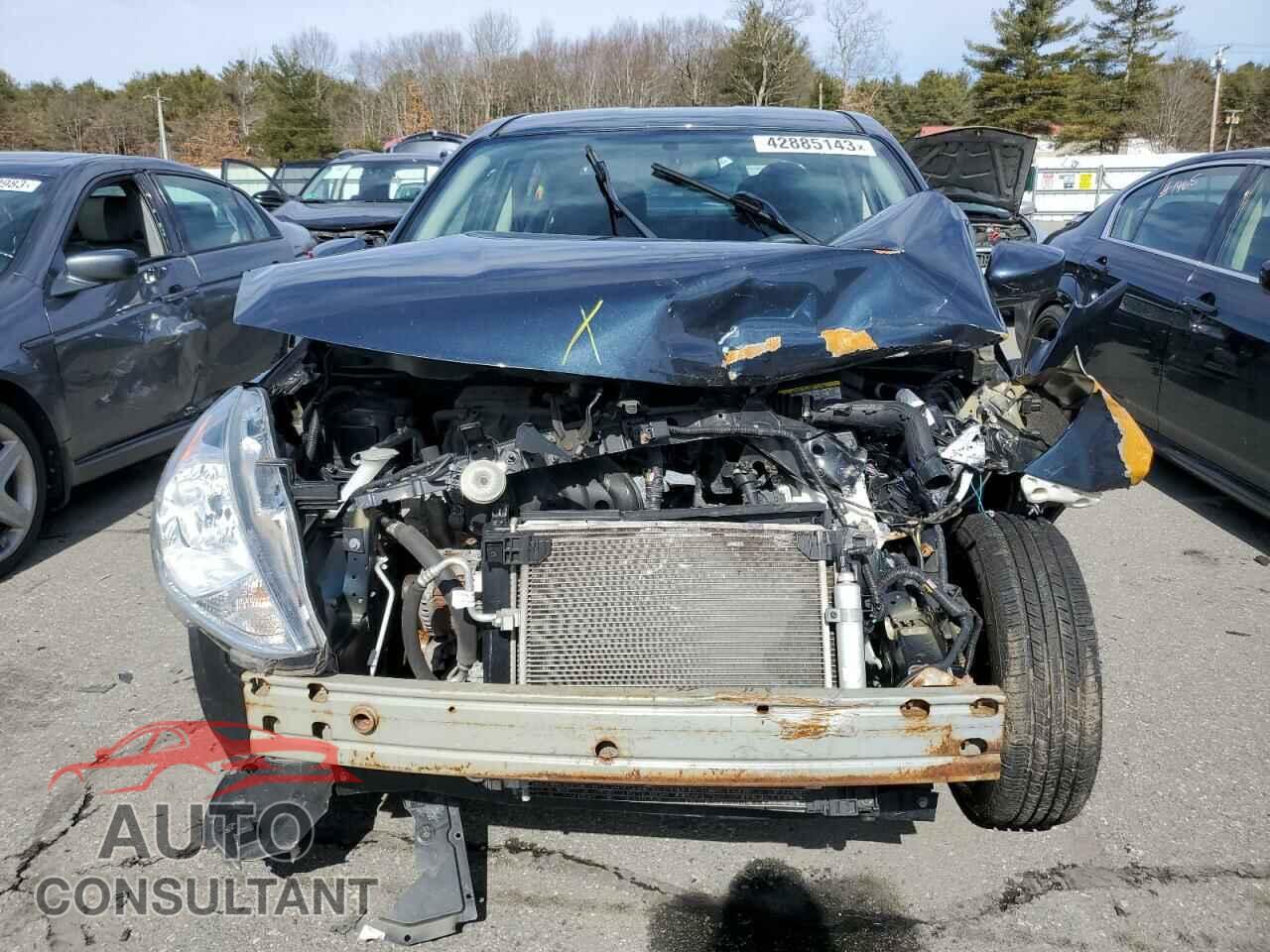 NISSAN VERSA 2017 - 3N1CN7AP3HL842819