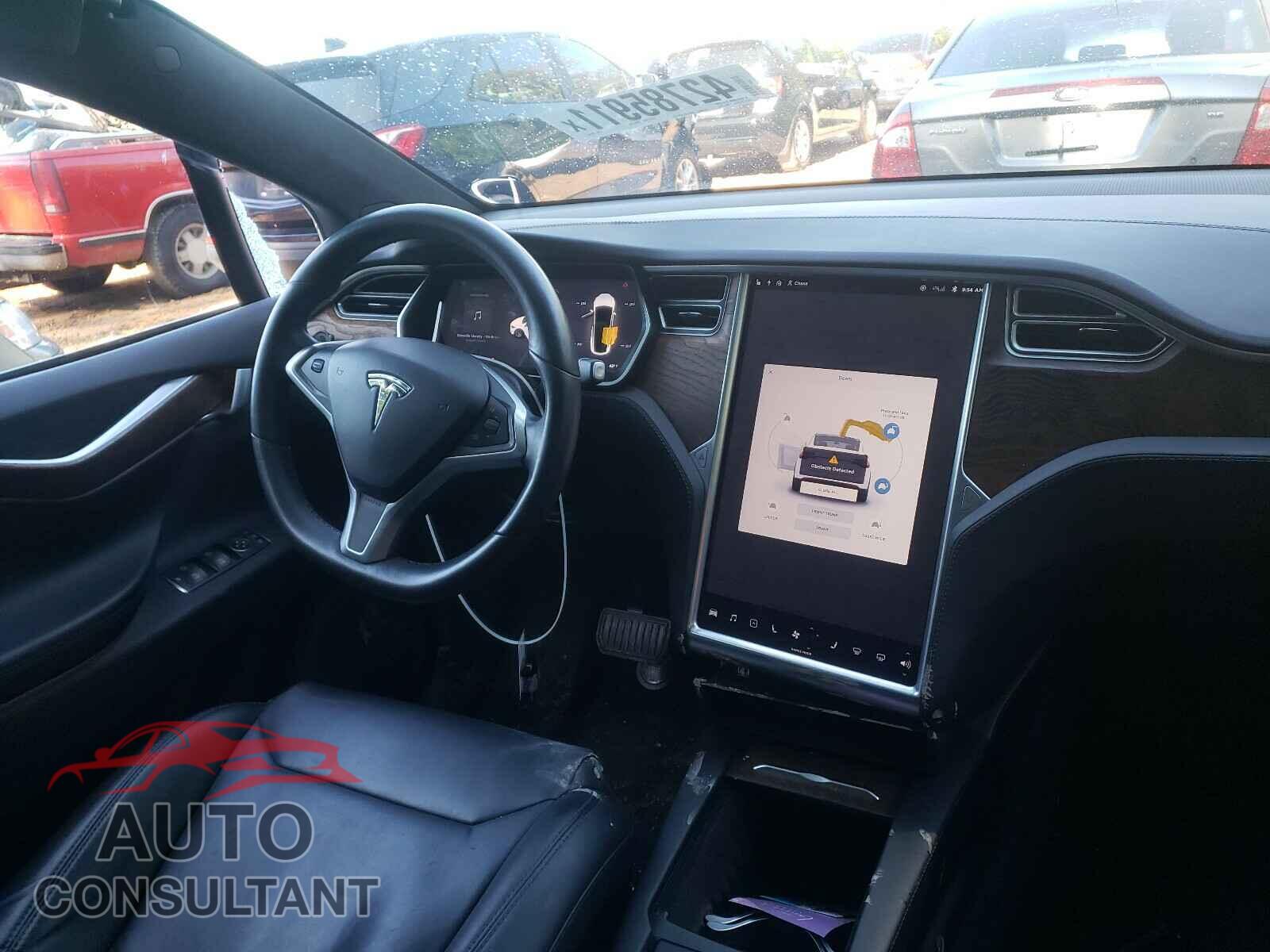 TESLA MODEL X 2017 - 5YJXCBE27HF060981