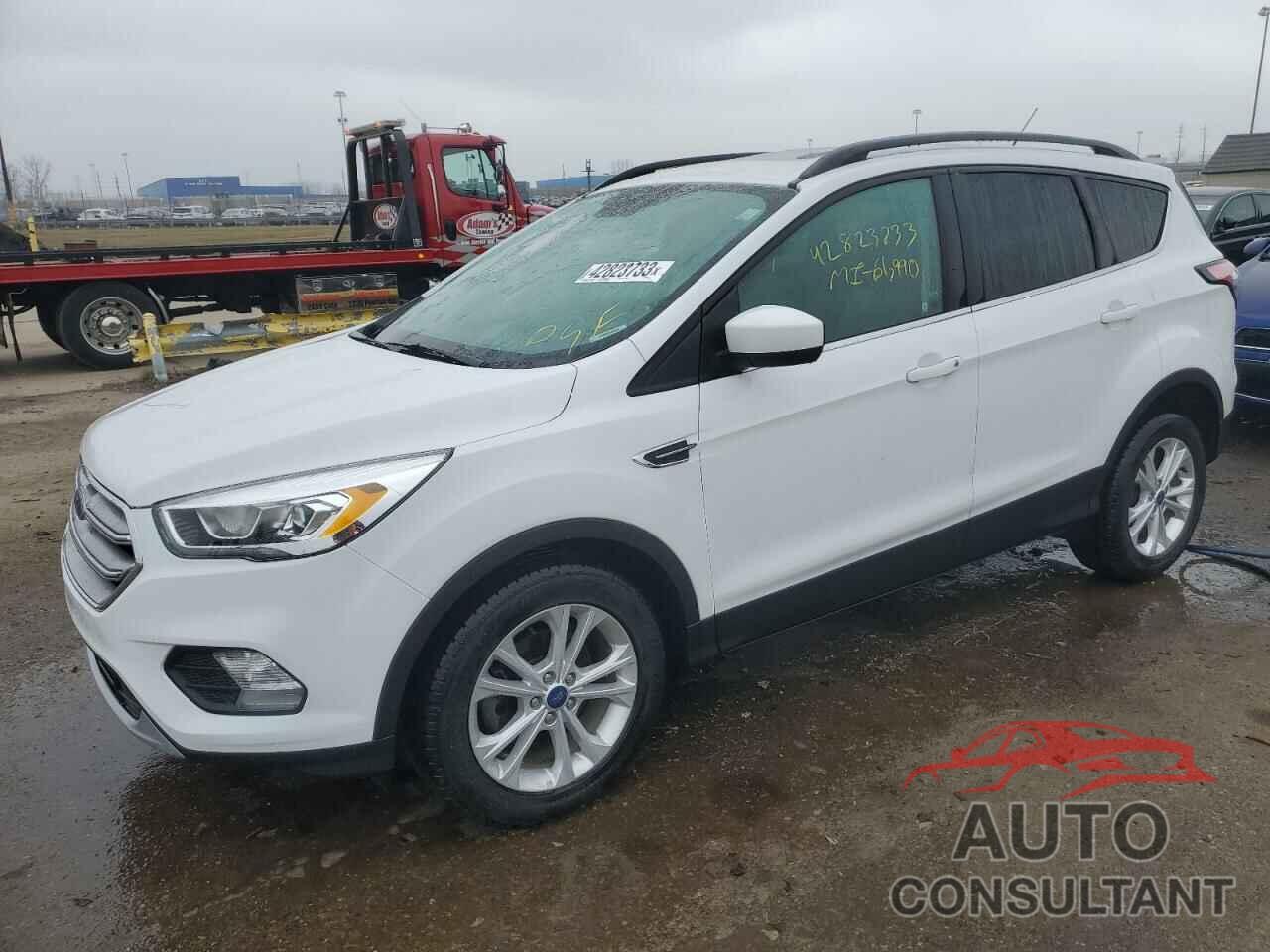 FORD ESCAPE 2017 - 1FMCU0GD8HUE93047