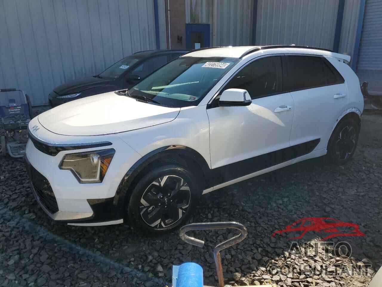 KIA NIRO WIND 2023 - KNDCR3L12P5073179
