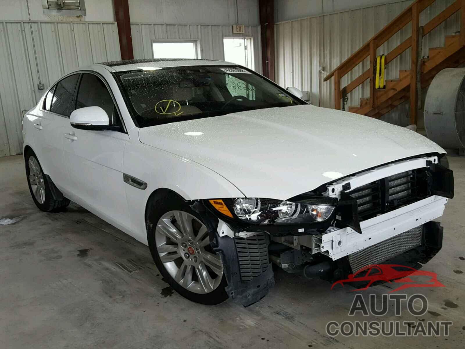 JAGUAR XE 2017 - SAJAR4BG2HA965428