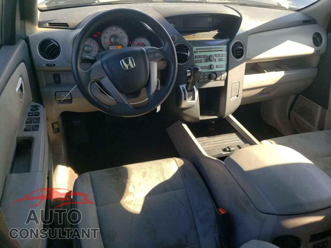 HONDA PILOT 2010 - 5FNYF3H25AB004881