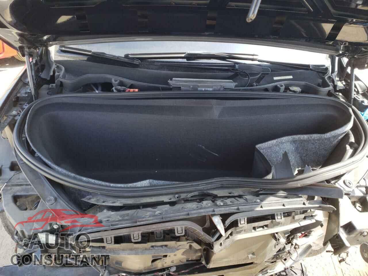 TESLA MODEL X 2017 - 5YJXCBE28HF044143