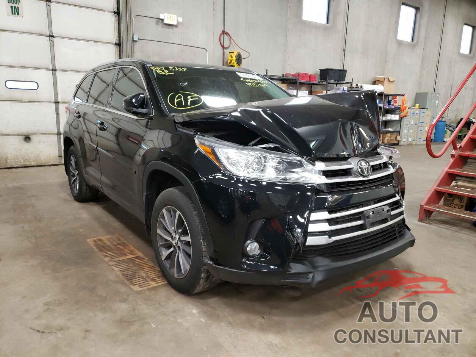 TOYOTA HIGHLANDER 2018 - 5TDJZRFH3JS801368