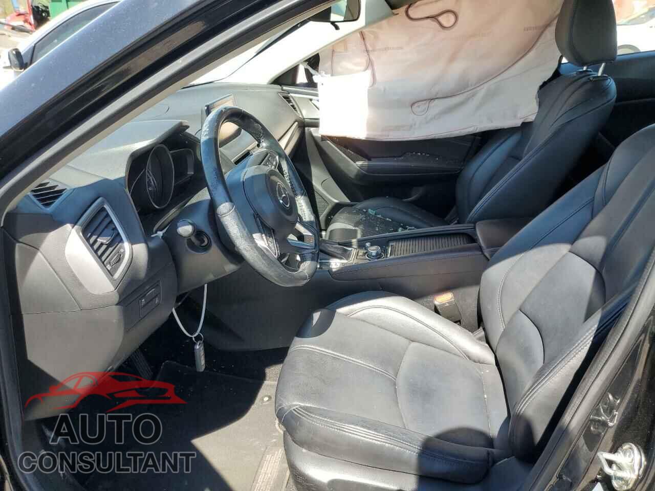 MAZDA 3 2017 - 3MZBN1V73HM116708
