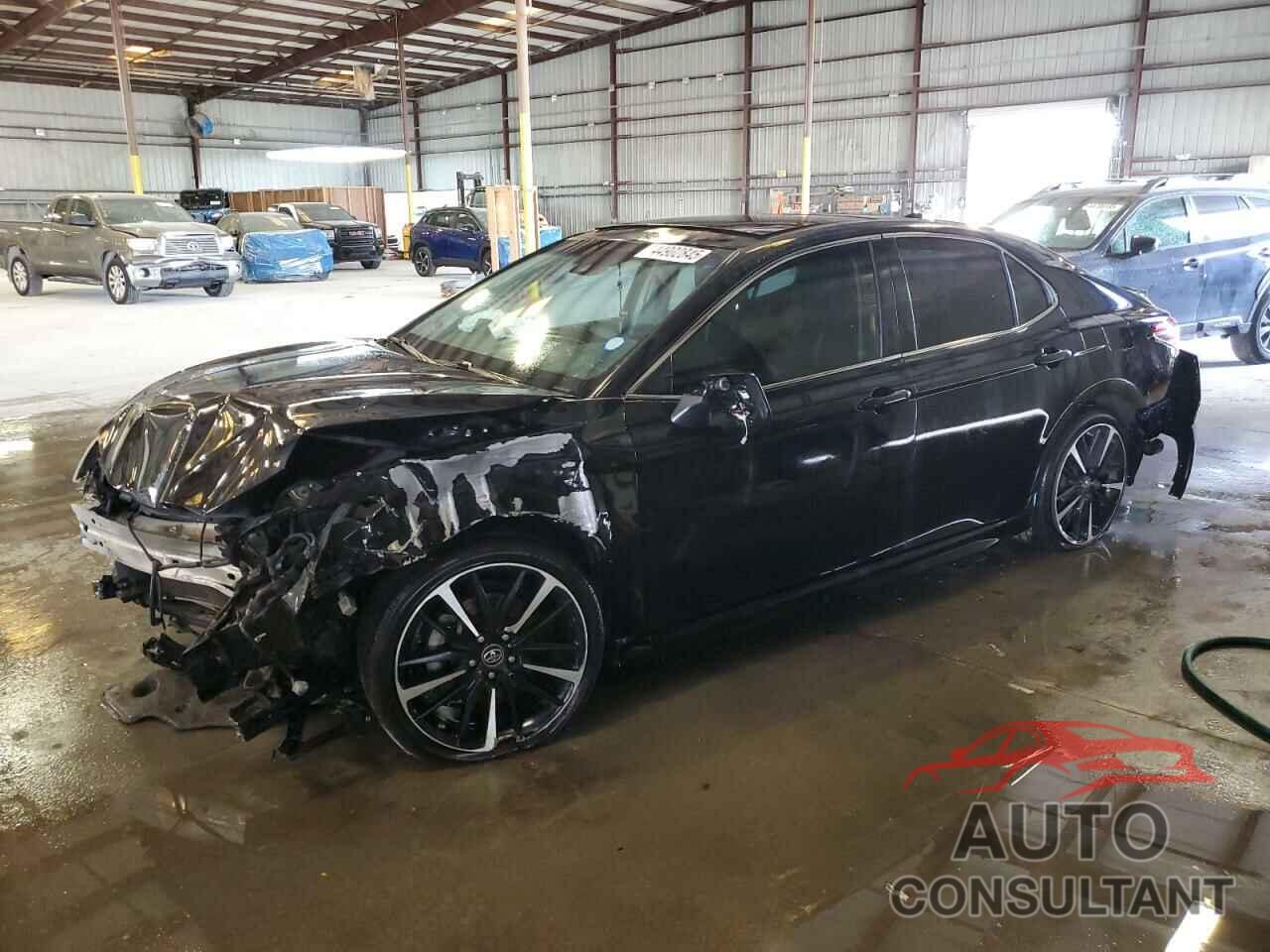 TOYOTA CAMRY 2018 - 4T1BZ1HK2JU013185