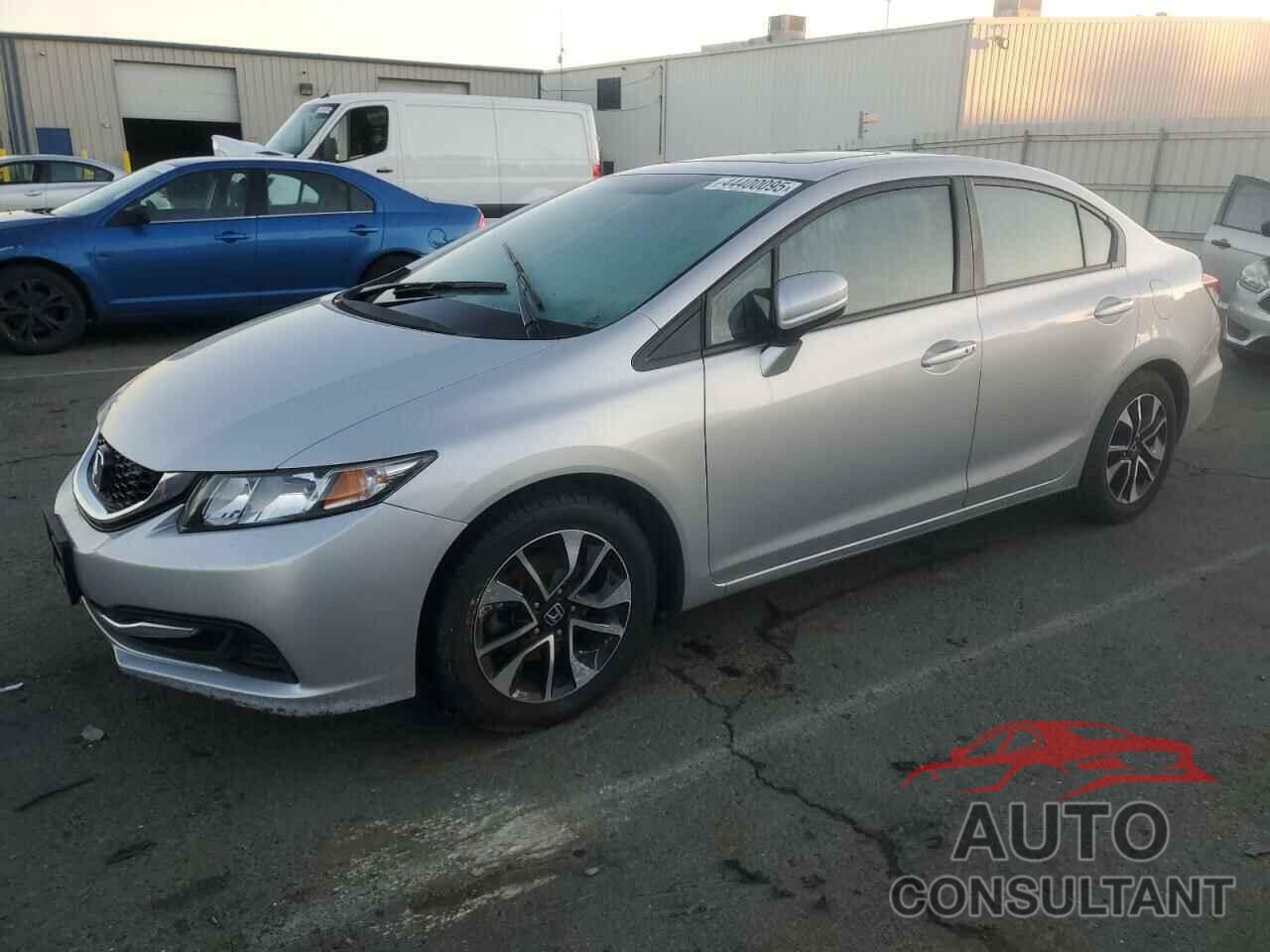 HONDA CIVIC 2015 - 2HGFB2F83FH523144