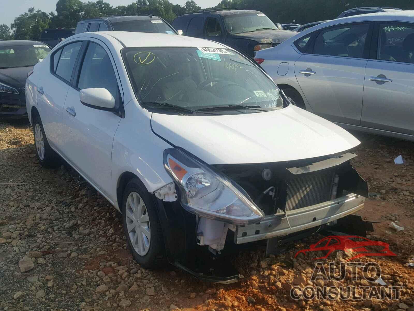 NISSAN VERSA 2017 - 3N1CN7AP7HL842239
