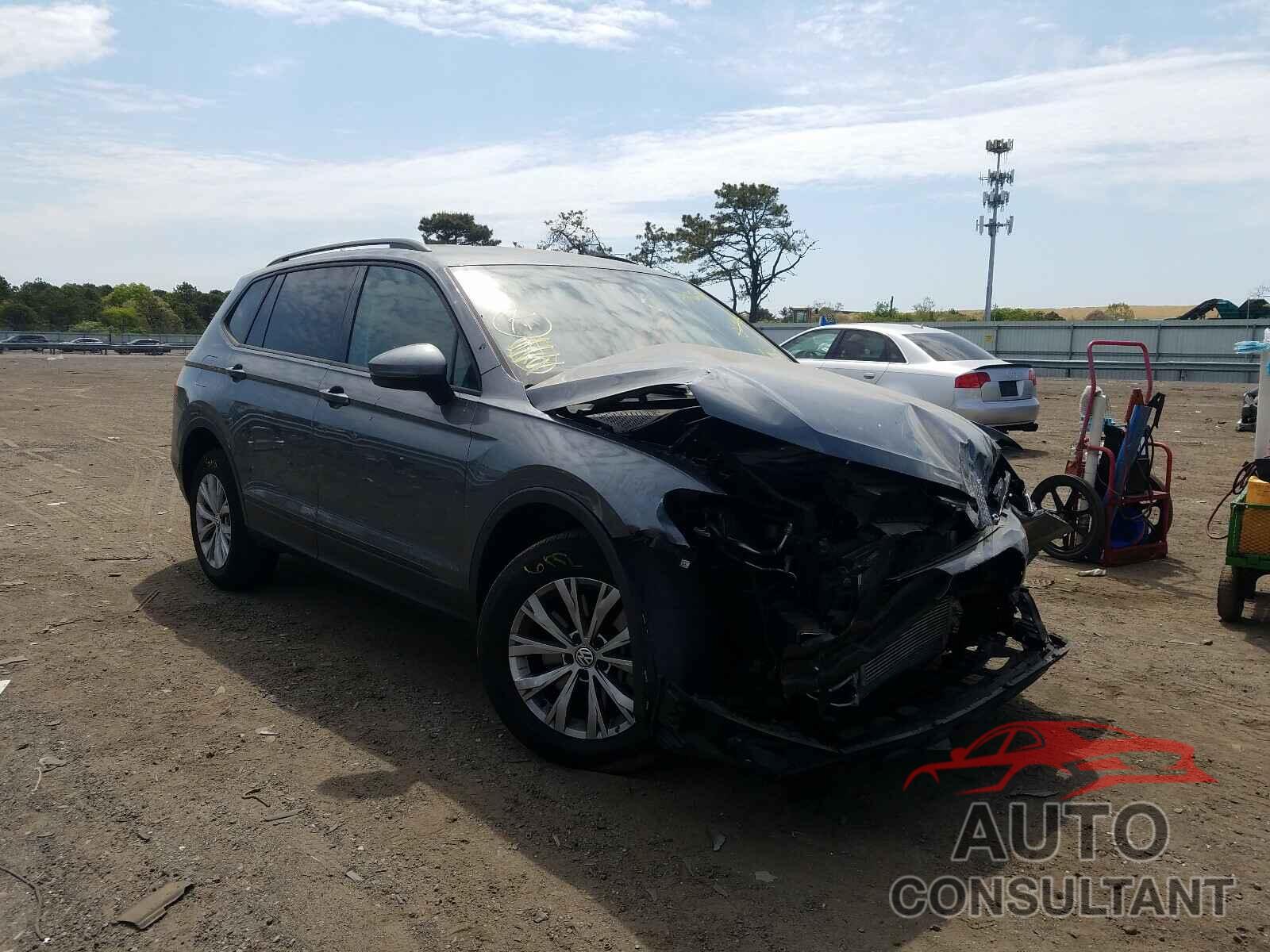 VOLKSWAGEN TIGUAN 2018 - 3VV0B7AX3JM092364