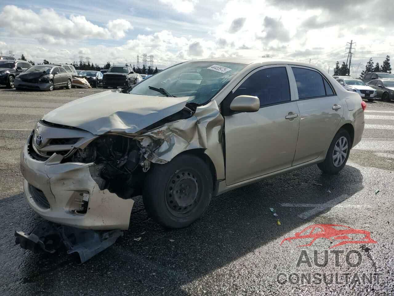 TOYOTA COROLLA 2013 - 5YFBU4EE5DP129565