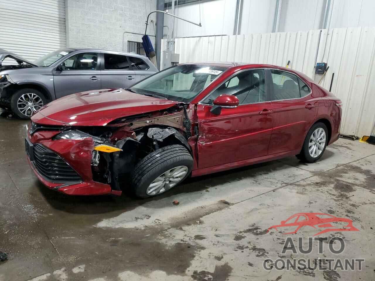 TOYOTA CAMRY 2018 - 4T1B11HK0JU601786