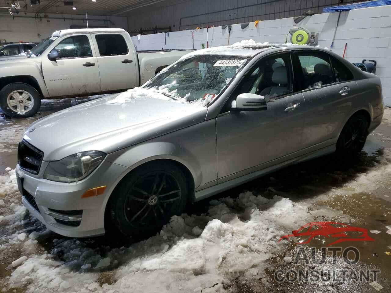 MERCEDES-BENZ C-CLASS 2013 - WDDGF8AB3DR274912