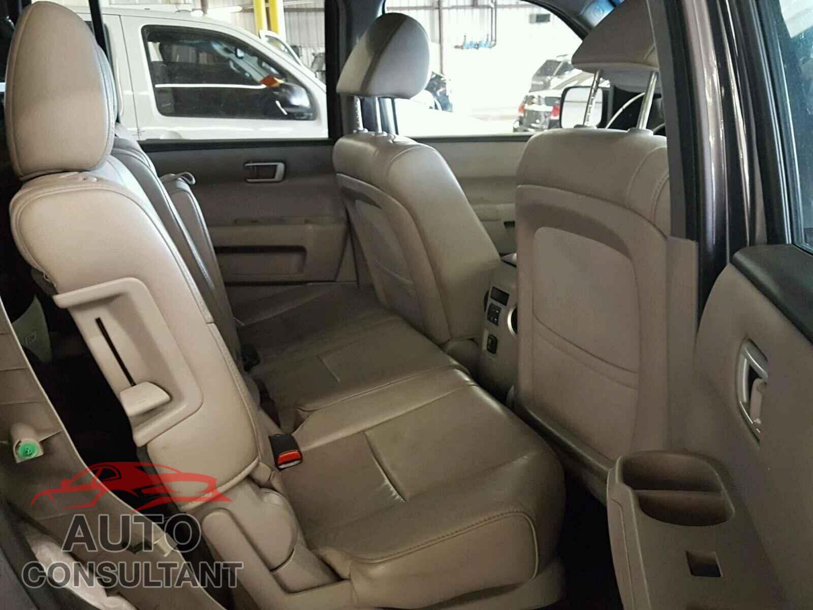 HONDA PILOT EXL 2015 - 5FNYF4H50FB007372