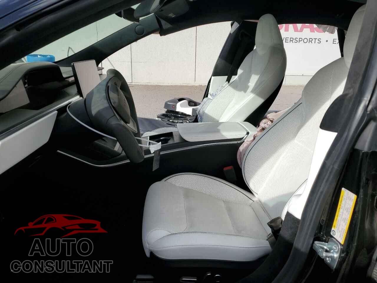 TESLA MODEL S 2024 - 5YJSA1E69RF533097