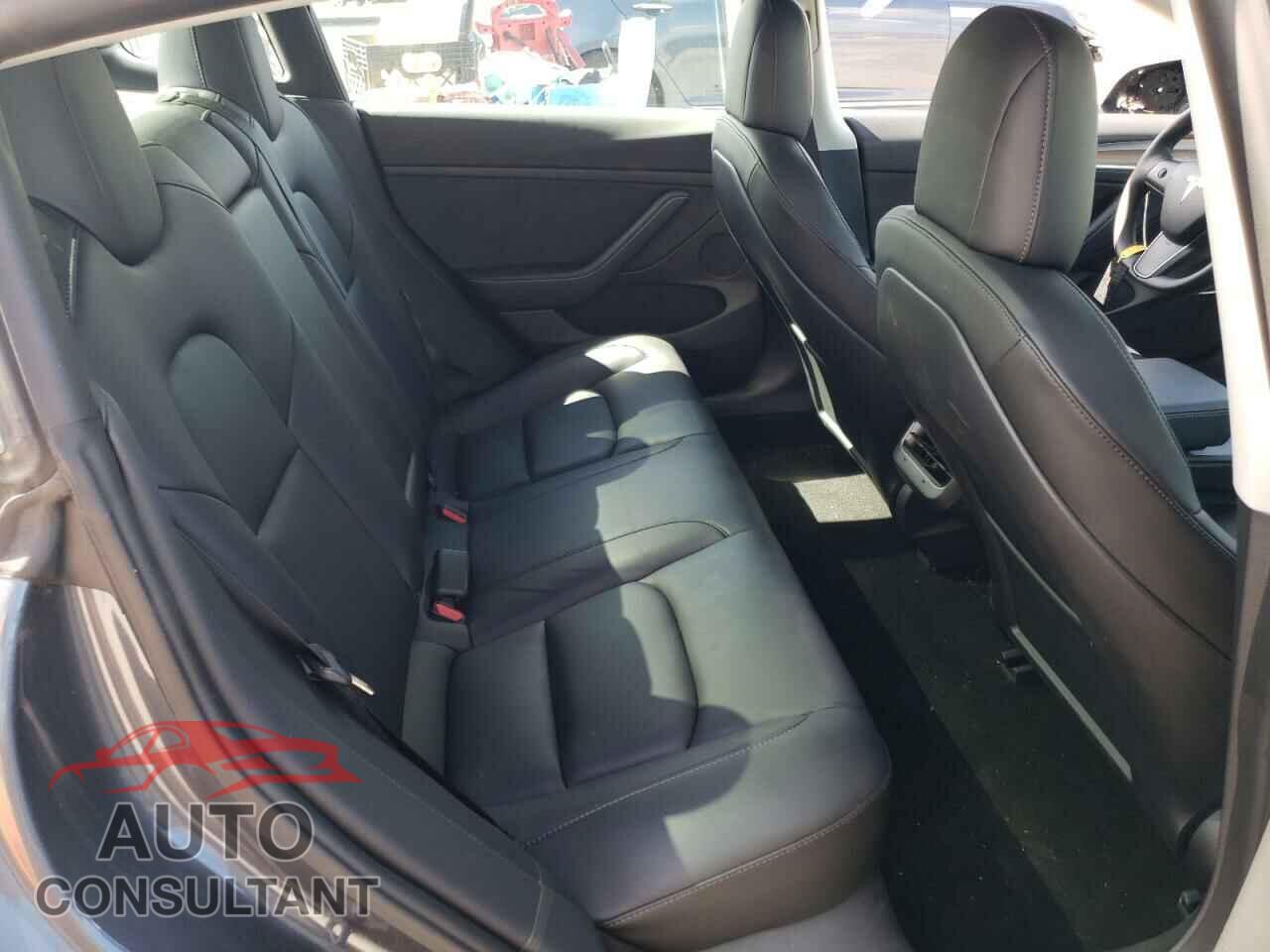 TESLA MODEL 3 2022 - 5YJ3E1EA2NF212865