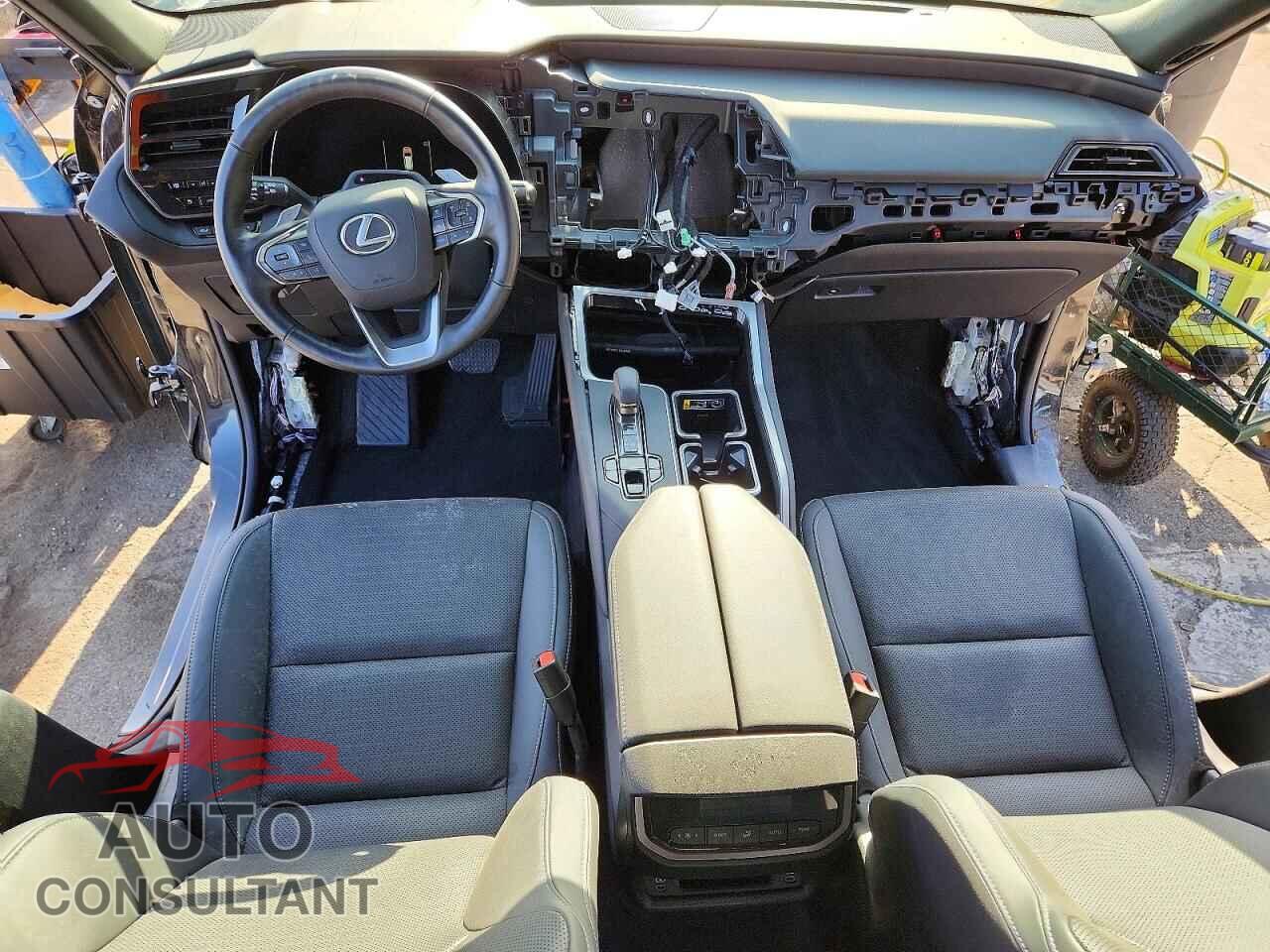 LEXUS UNKNOWN 2025 - 5TDAAAB66SS023193
