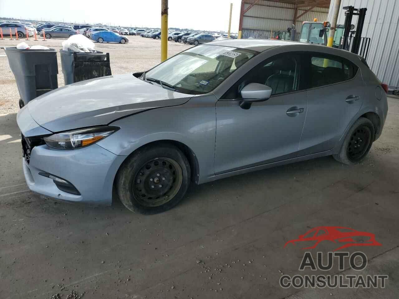 MAZDA 3 2018 - 3MZBN1L39JM199597
