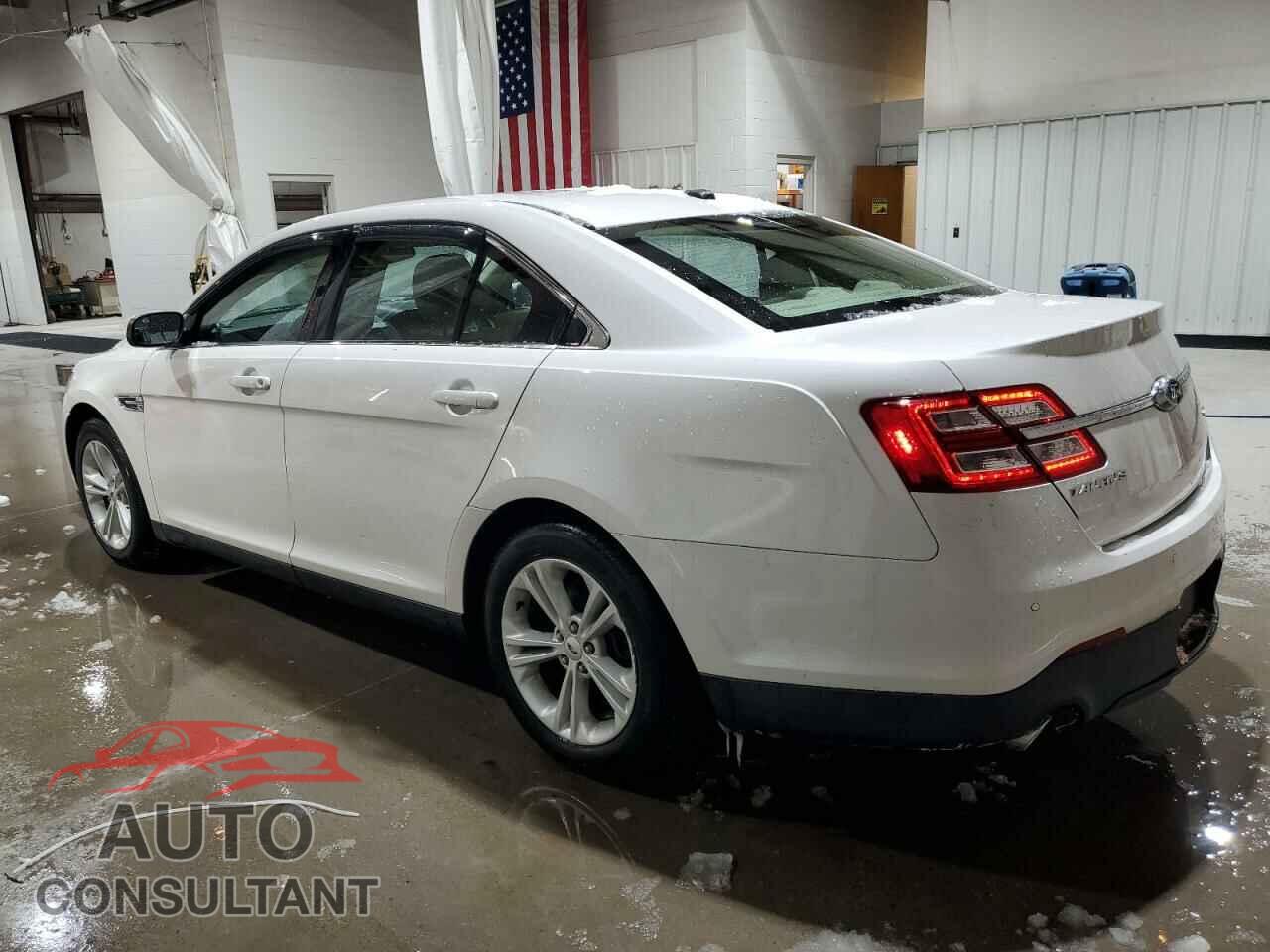 FORD TAURUS 2015 - 1FAHP2E86FG156705