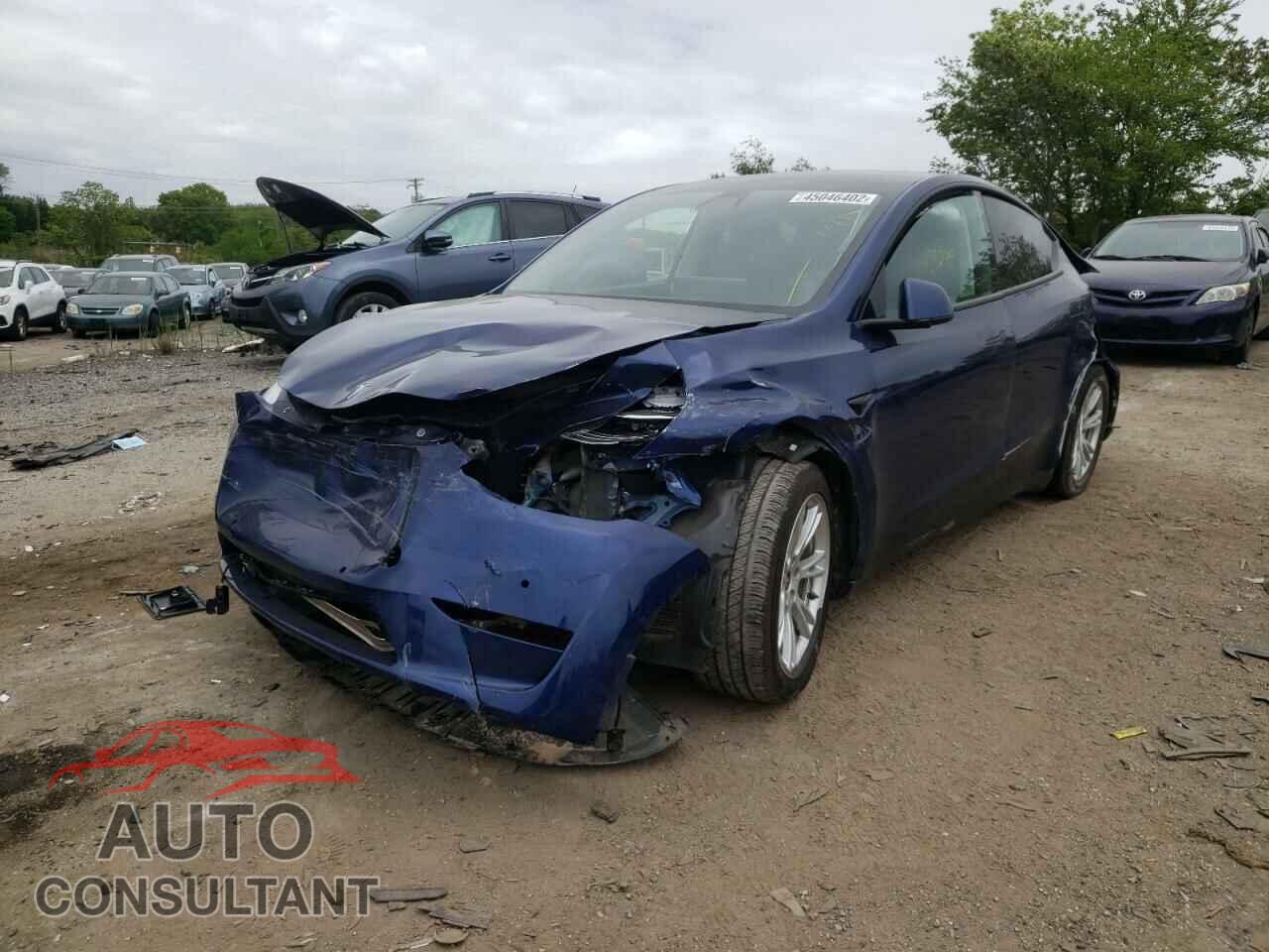TESLA MODEL Y 2021 - 5YJYGAEE4MF142562