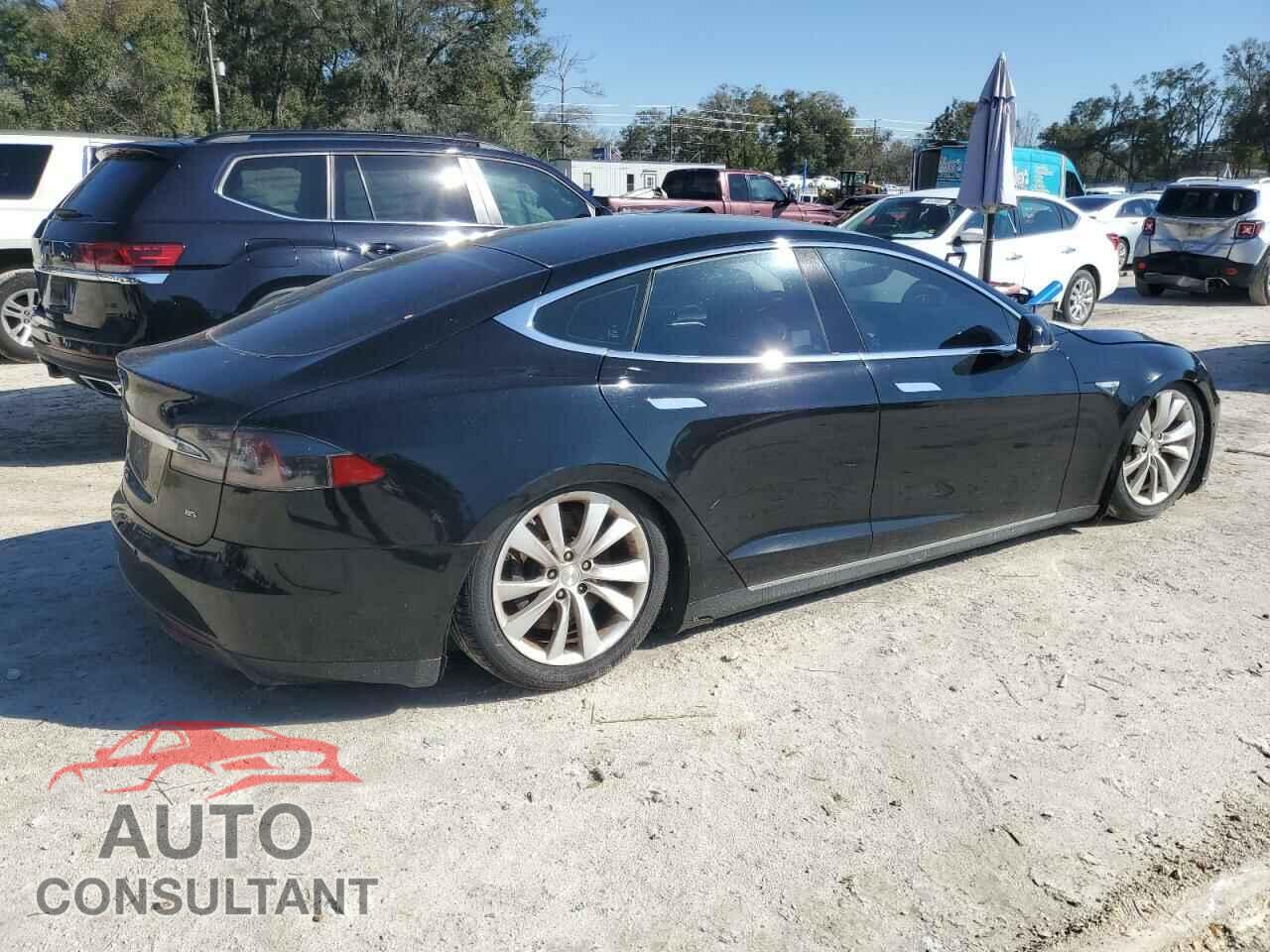 TESLA MODEL S 2015 - 5YJSA1H10FF082508