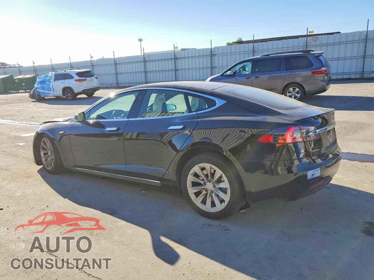 TESLA MODEL S 2017 - 5YJSA1E25HF232161