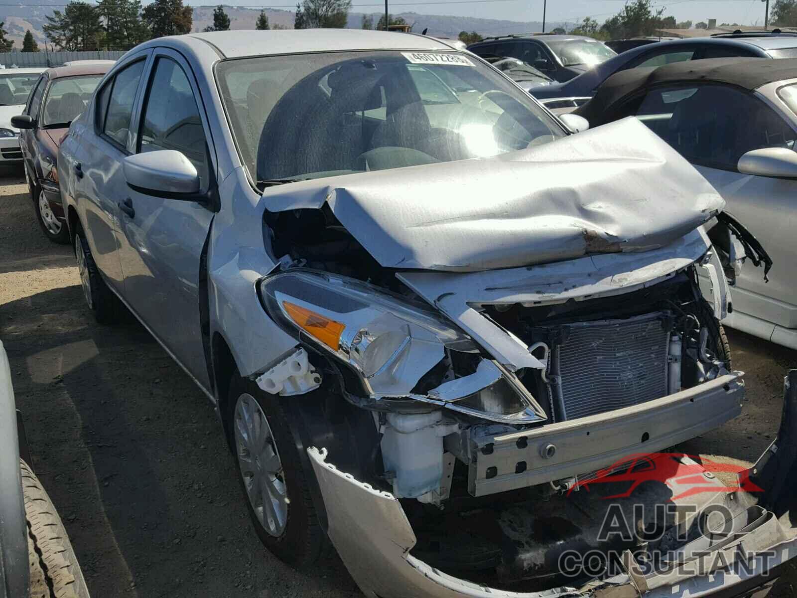 NISSAN VERSA 2018 - 3N1CN7APXJL837705