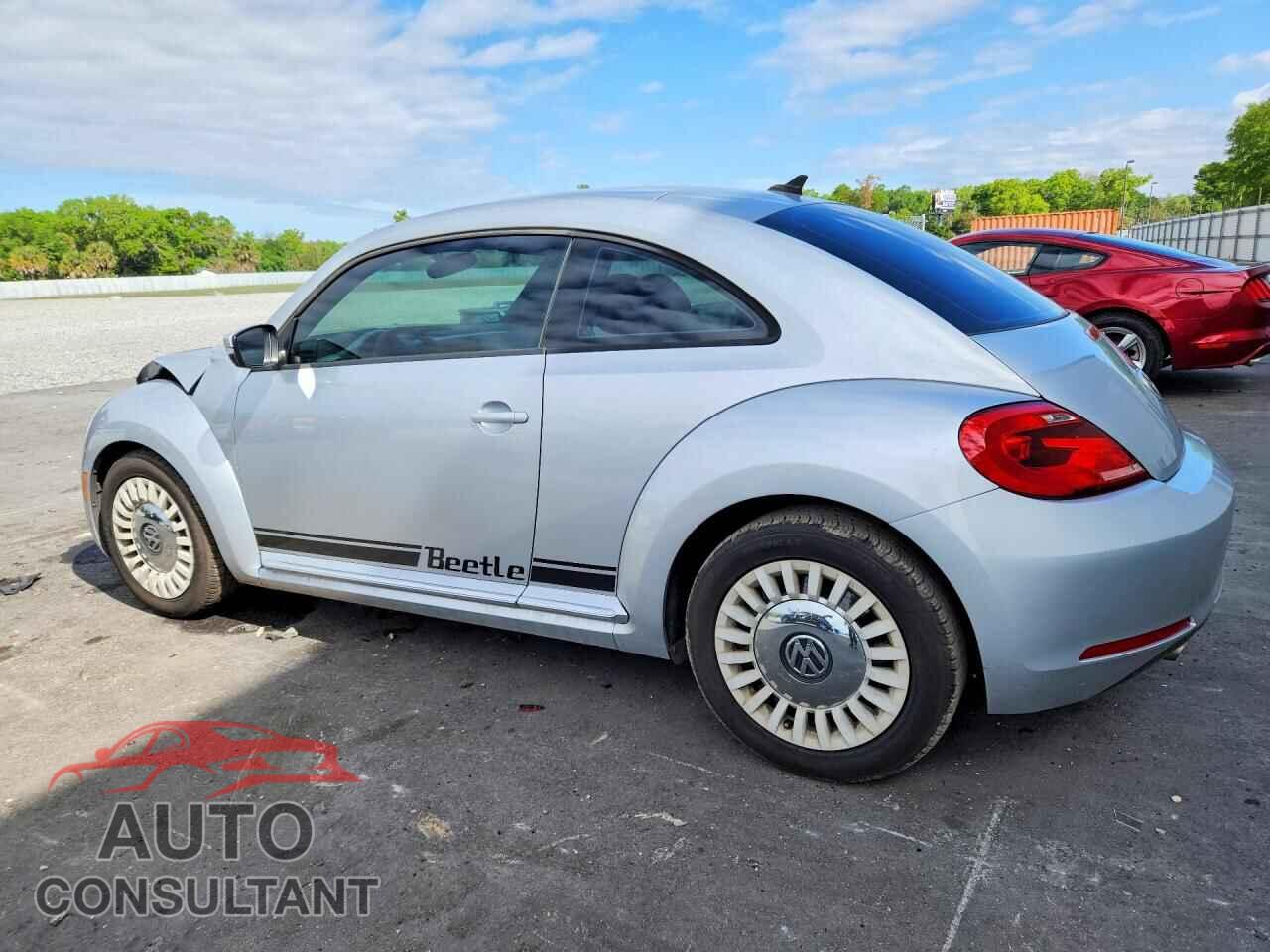 VOLKSWAGEN BEETLE 2014 - 3VWJP7AT0EM609060