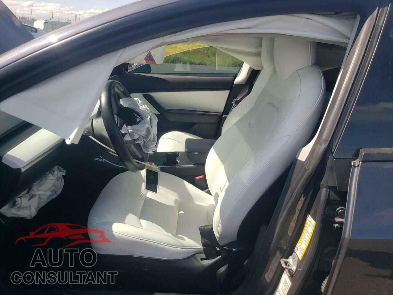TESLA MODEL 3 2018 - 5YJ3E1EB5JF081773