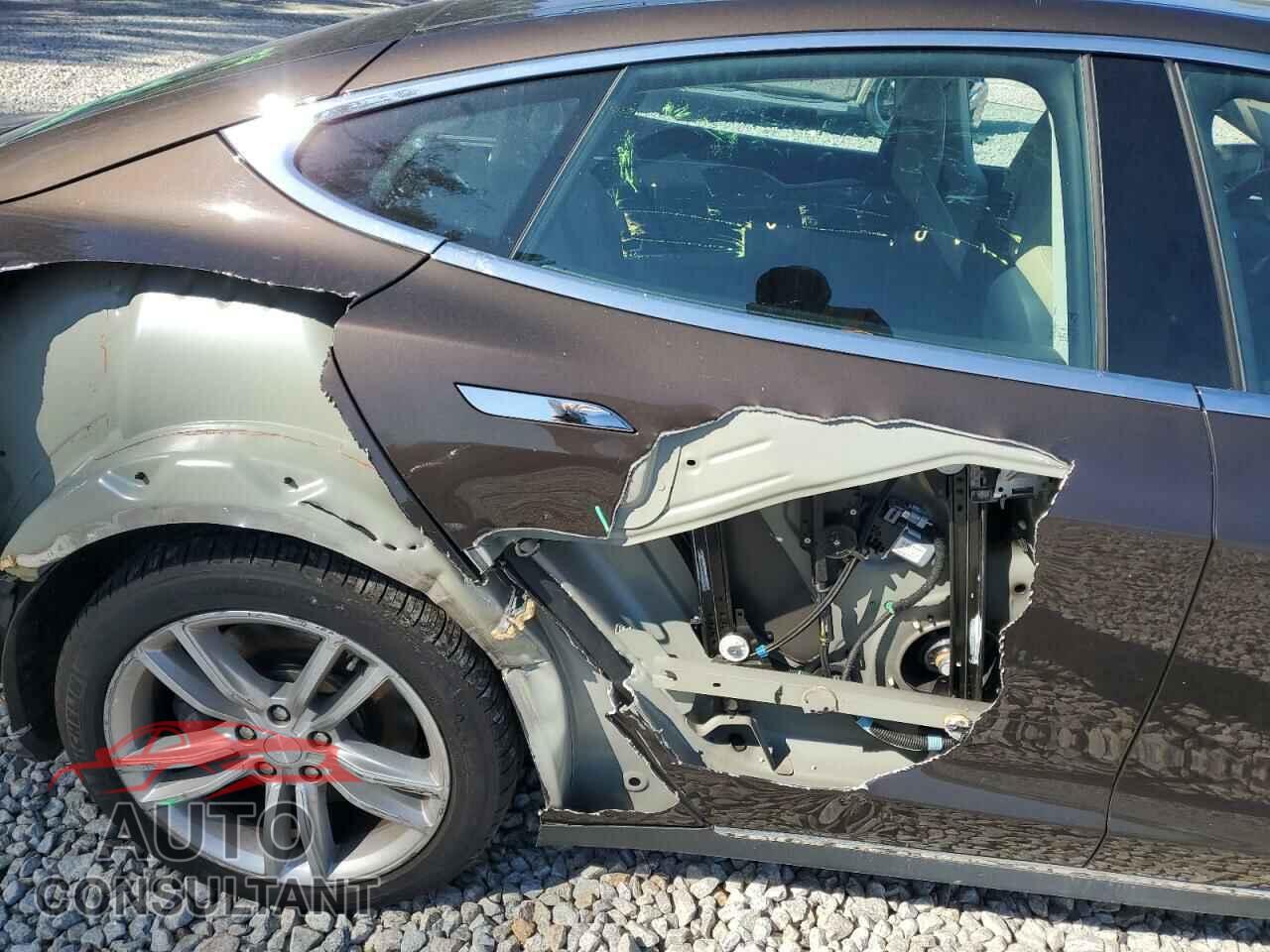 TESLA MODEL S 2013 - 5YJSA1CN9DFP24795