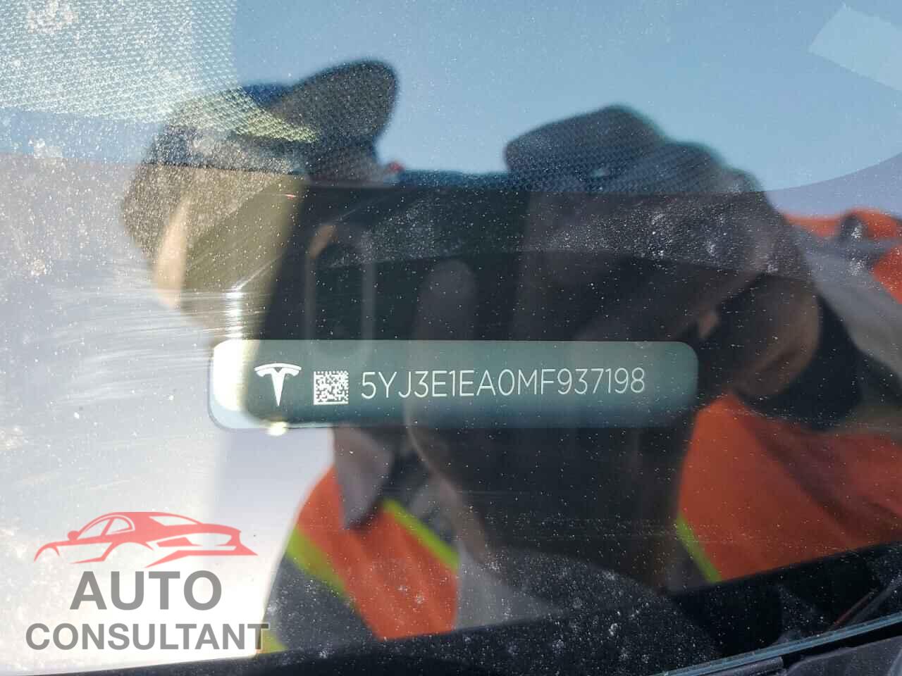 TESLA MODEL 3 2021 - 5YJ3E1EA0MF937198