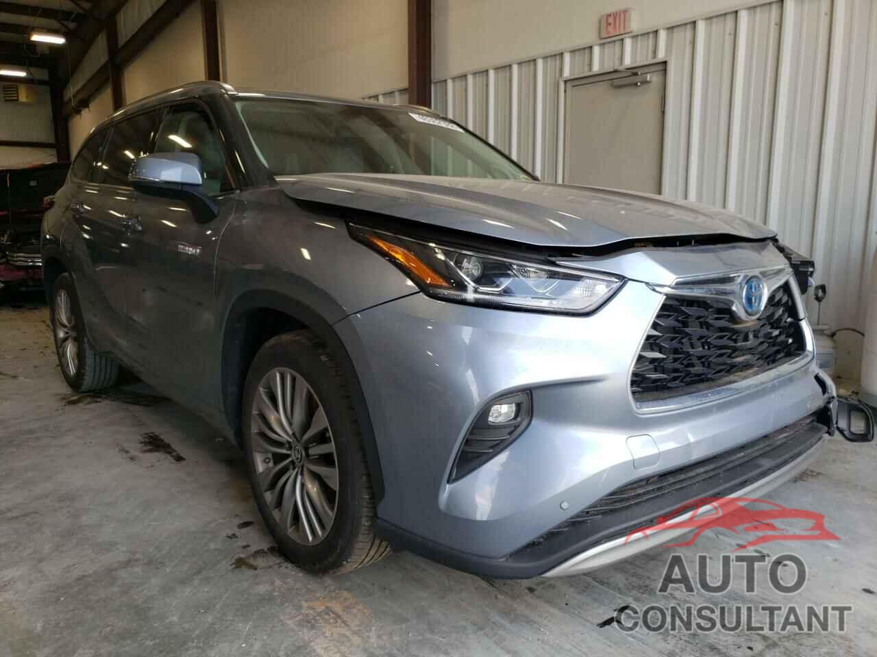 TOYOTA HIGHLANDER 2021 - 5TDFARAH6MS009210