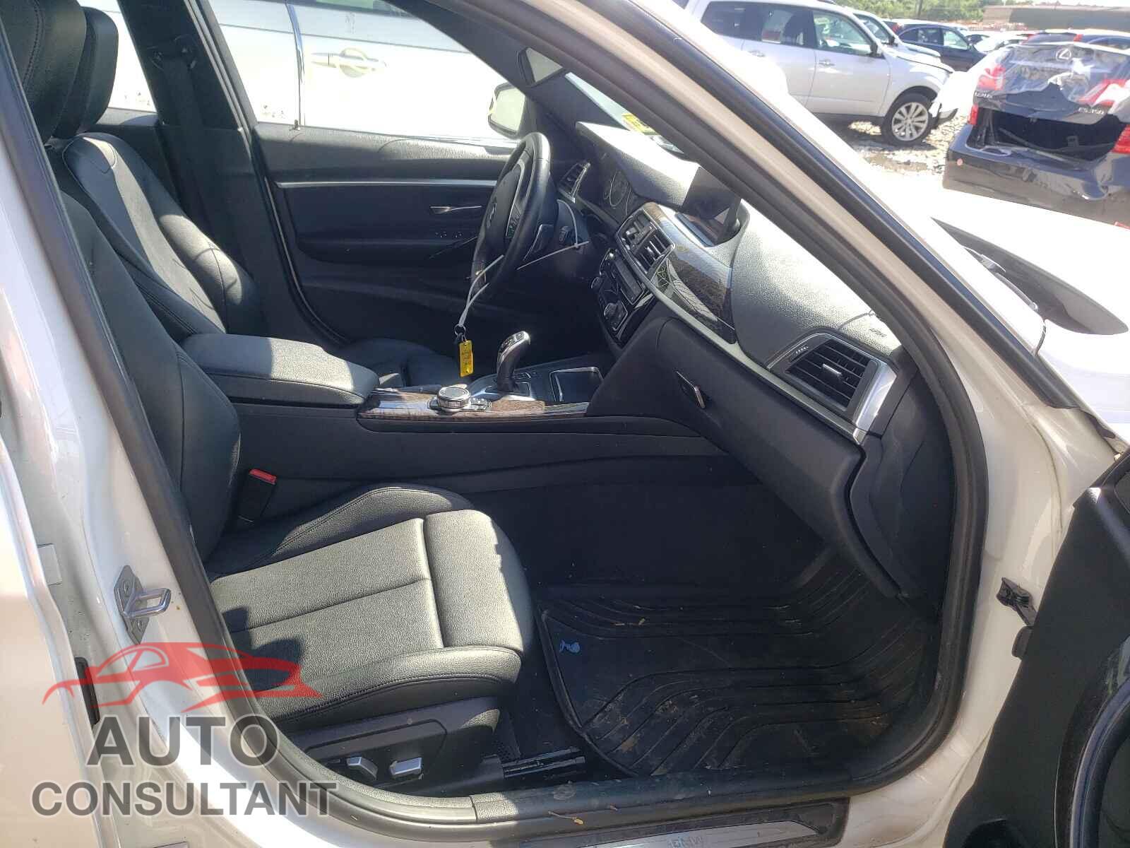BMW 3 SERIES 2016 - WBA8E3G52GNU01762