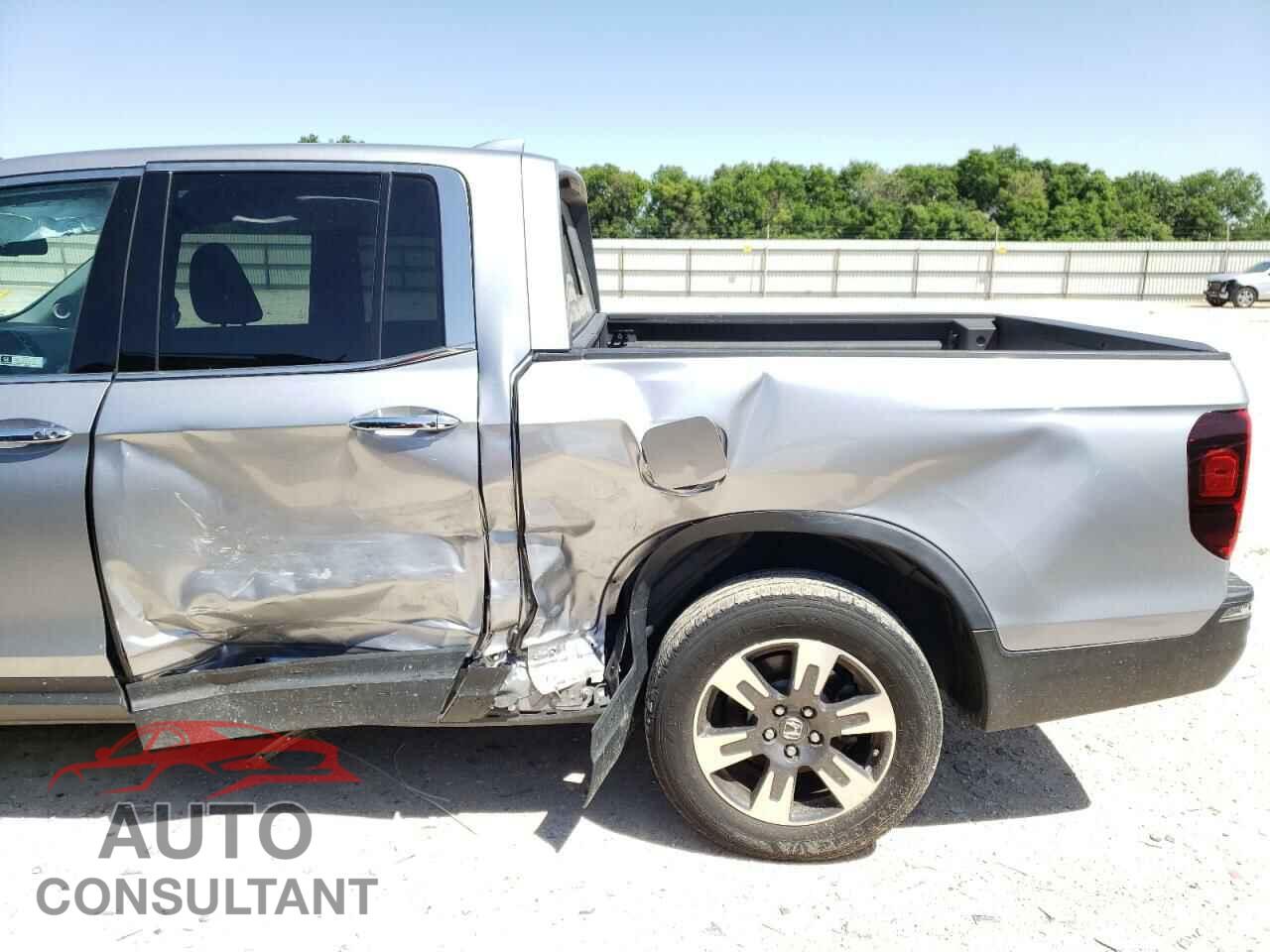 HONDA RIDGELINE 2018 - 5FPYK3F74JB008809
