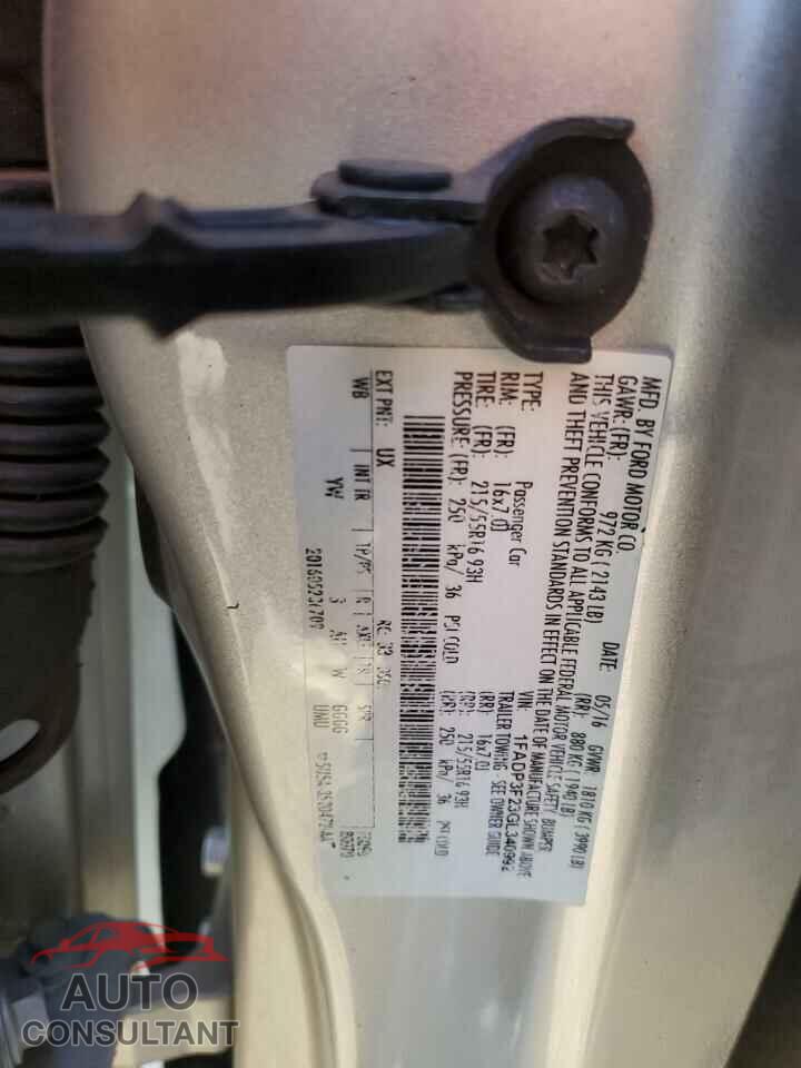 FORD FOCUS 2016 - 1FADP3F23GL340992