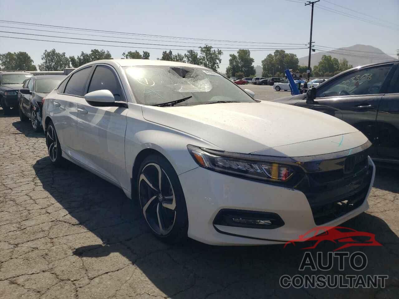 HONDA ACCORD 2018 - 1HGCV1F33JA266020