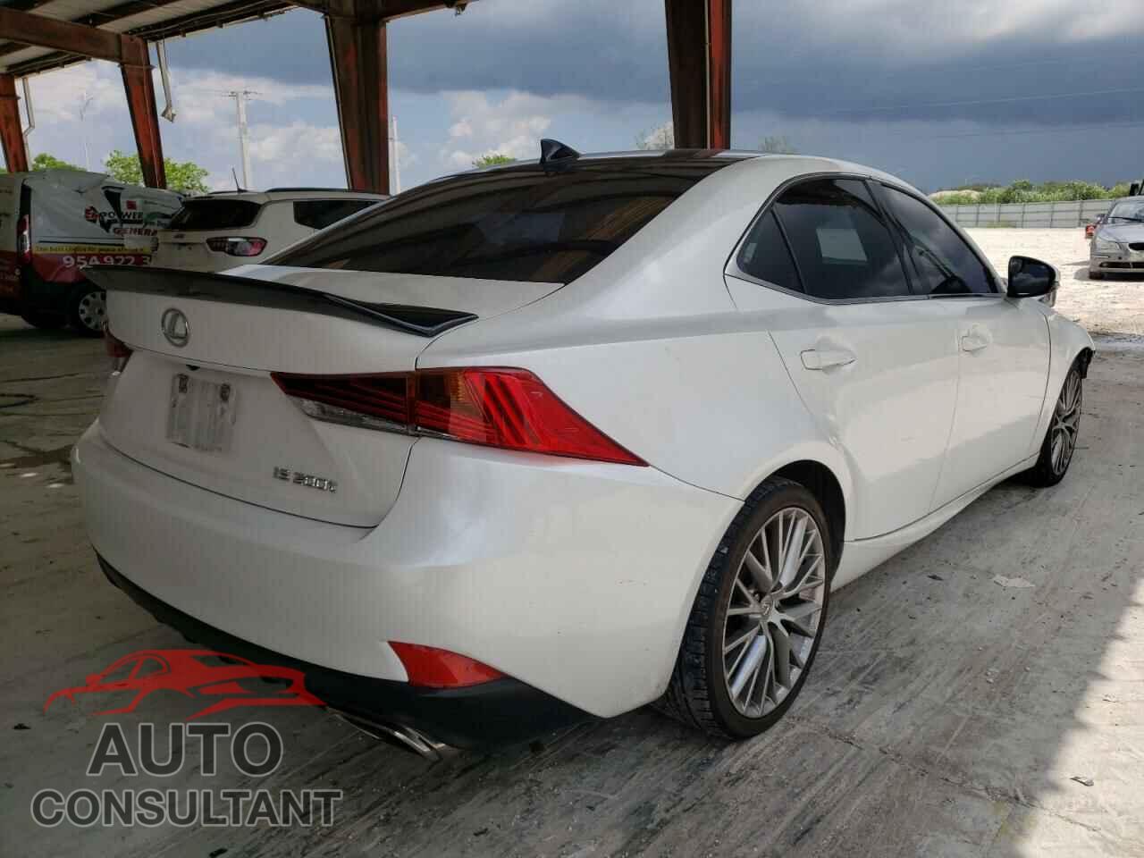 LEXUS IS 2017 - JTHBA1D27H5061348