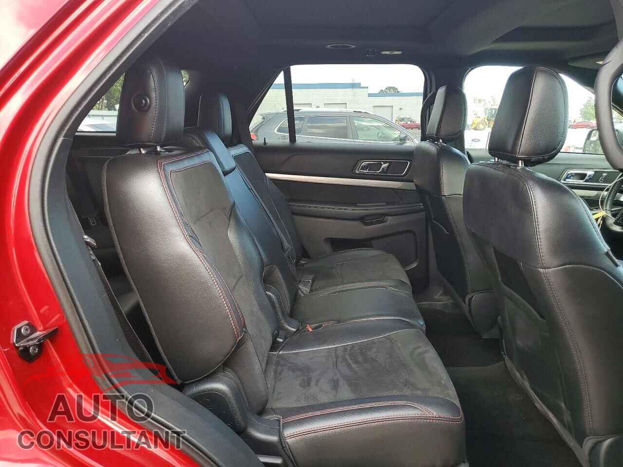 FORD EXPLORER 2018 - 1FM5K7D82JGB31525