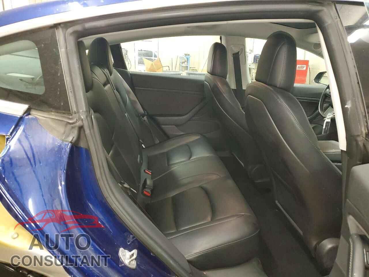 TESLA MODEL 3 2018 - 5YJ3E1EB3JF120215