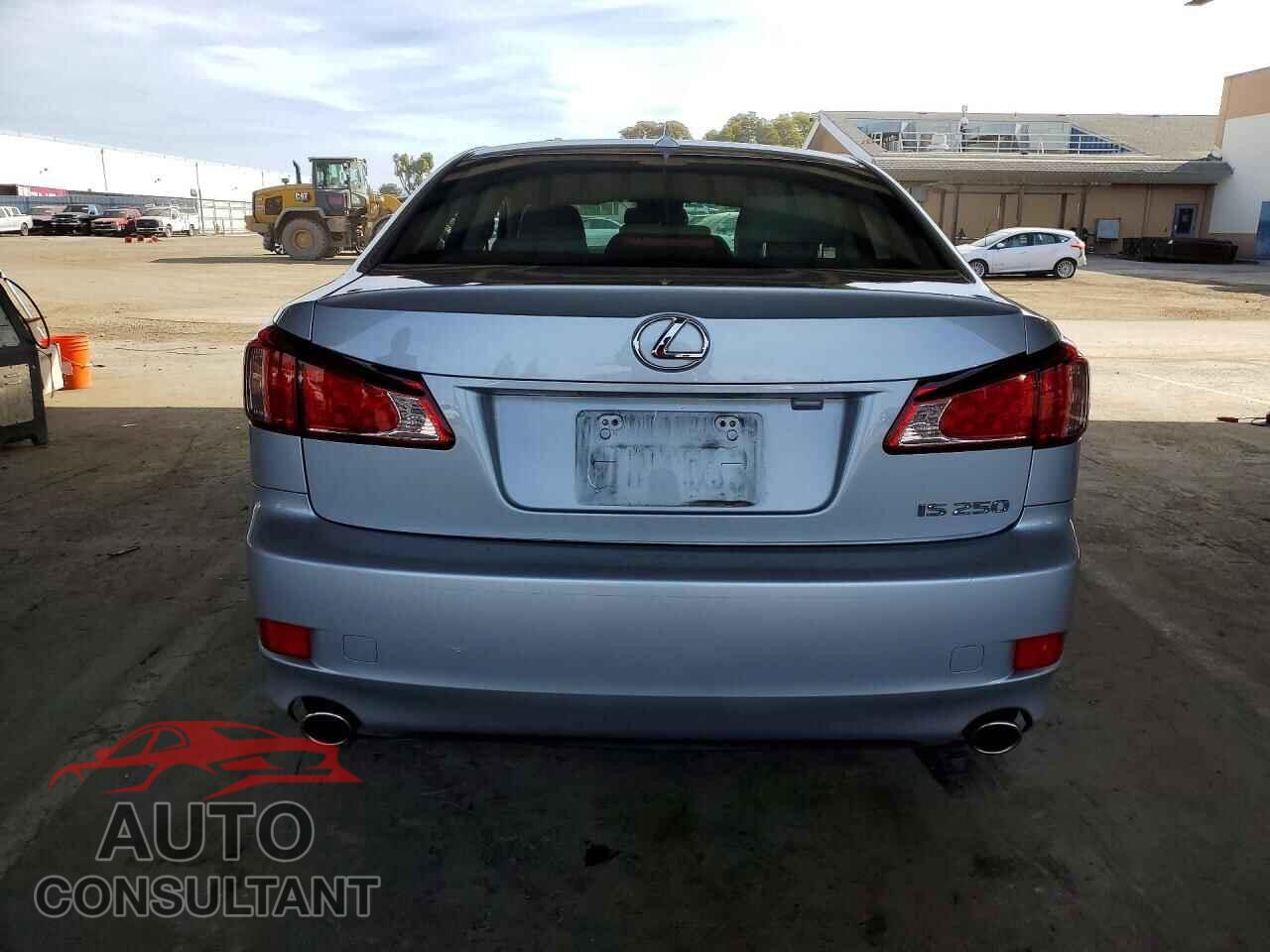 LEXUS IS 2011 - JTHBF5C24B5150652