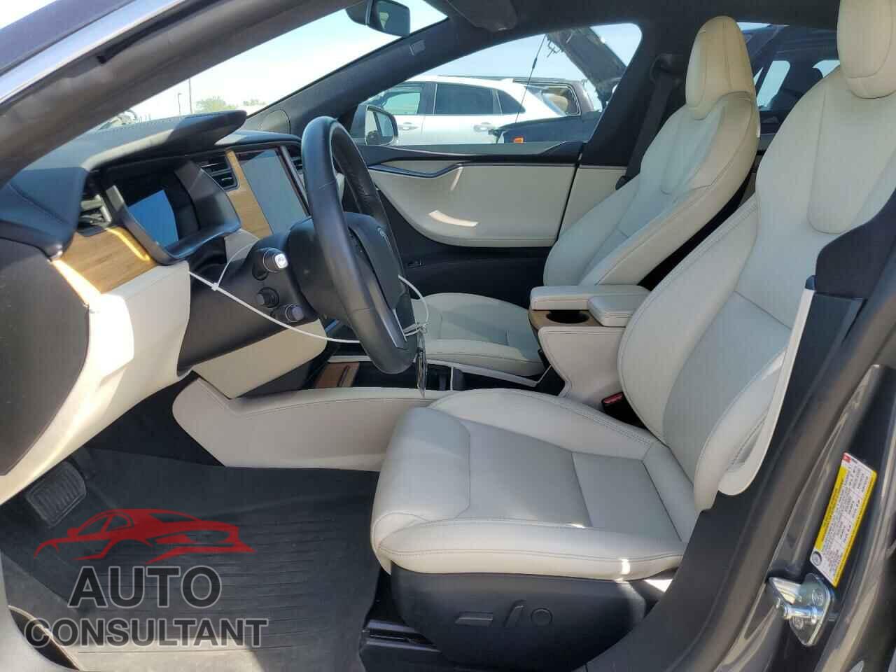 TESLA MODEL S 2020 - 5YJSA1E20LF380002
