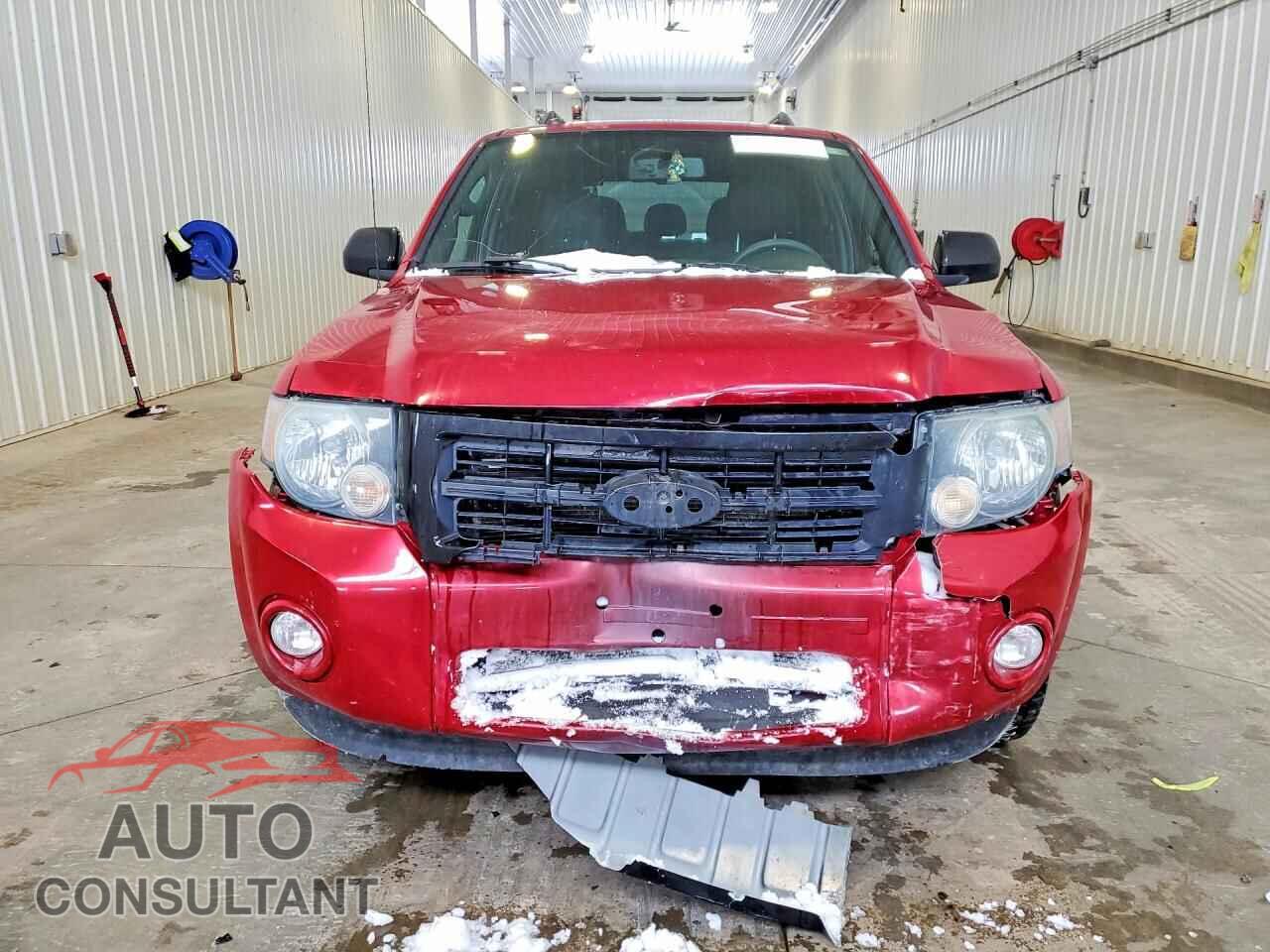 FORD ESCAPE 2010 - 1FMCU9DG9AKB73322
